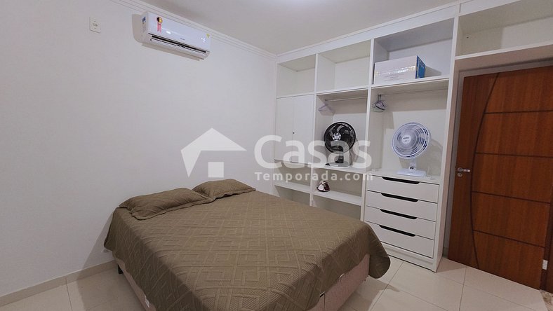 Apartamento de dois quartos, novo na Praia de Taperapuan