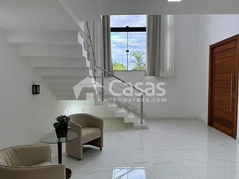 Casa 3 suites en residencial alto estándar para 10 personas