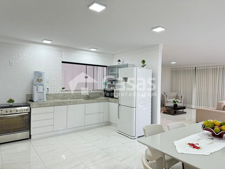 Casa 3 suites en residencial alto estándar para 10 personas