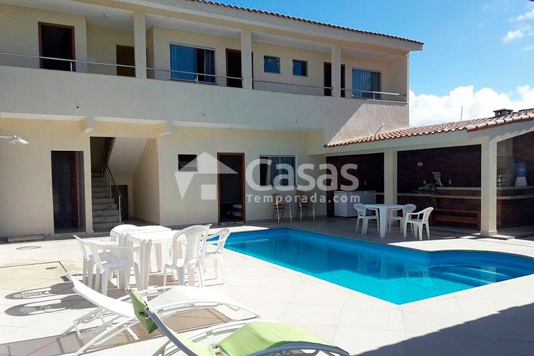 Casa com 4 suítes e 4 quartos na praia de Mundai