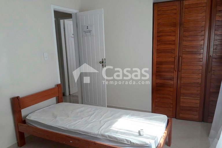 Casa com 4 suítes e 4 quartos na praia de Mundai