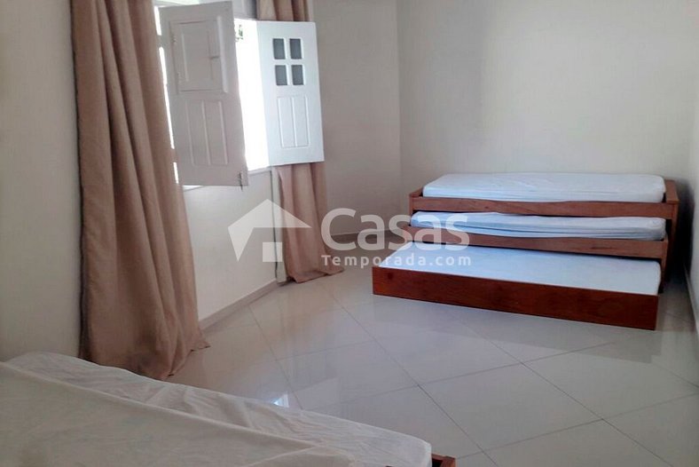 Casa com 4 suítes e 4 quartos na praia de Mundai