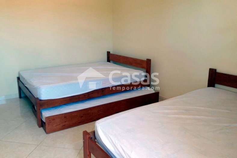 Casa com 4 suítes e 4 quartos na praia de Mundai