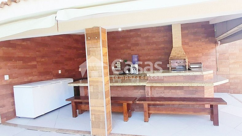 Casa com 4 suítes e 4 quartos na praia de Mundai