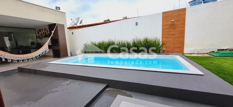 Casa com piscina e hidromassagem em Taperapuan