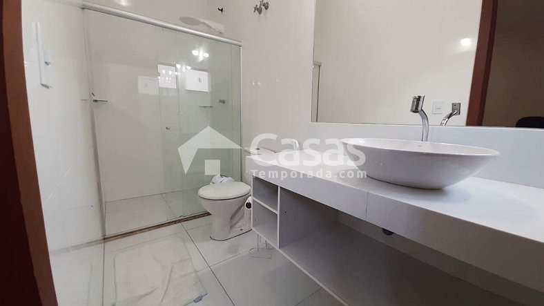 Casa con piscina y jacuzzi en Taperapuan