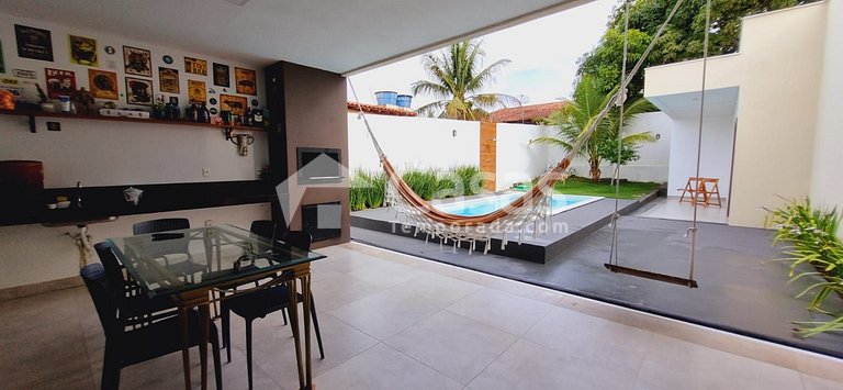 Casa con piscina y jacuzzi en Taperapuan