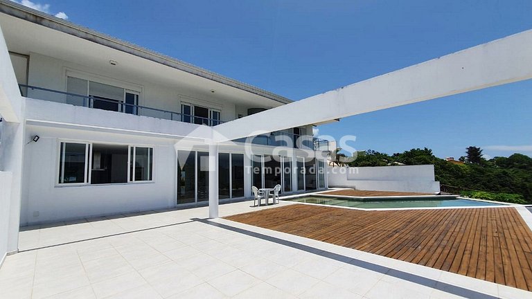 Casa con Vista al Mar en Condominio Cerrado