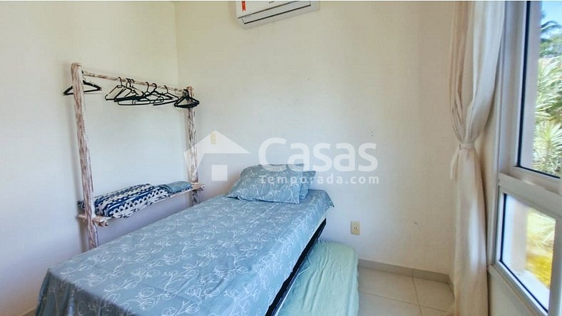 Duplex com 3 quartos a 50 metros da Praia de Taperapuan