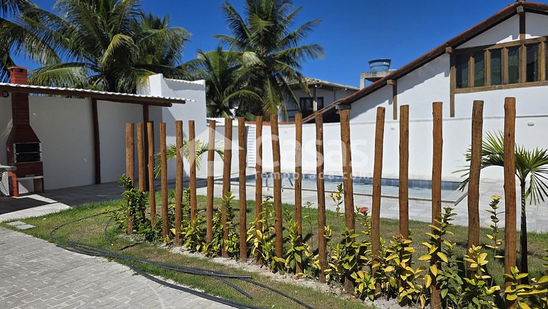 Duplex novo em condomínio na praia