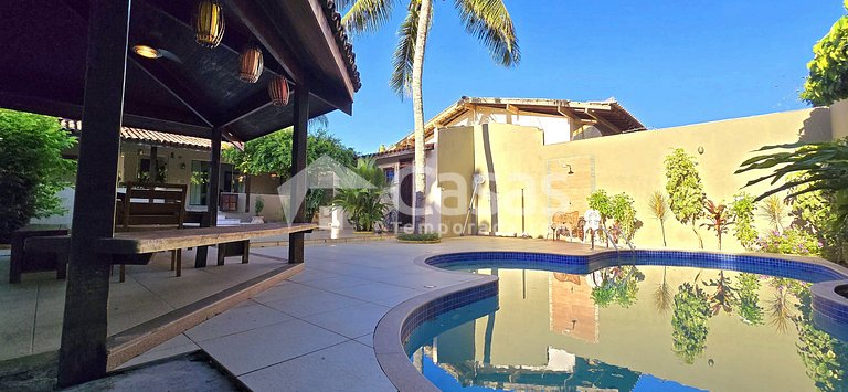 Excelente casa piscina e churrasqueira com parcial vista mar