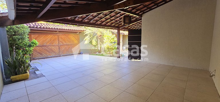 Private pool and leisure area with barbecue